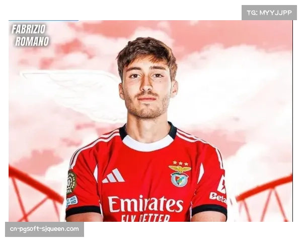 热刺官宣18岁前锋詹姆斯租借加盟，含买断条款